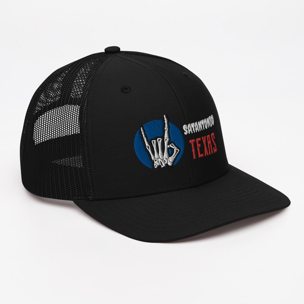 &quot;DOESN&#39;T THE LOGO ON THIS HAT KIND OF LOOK LIKE THE TEXAS FLAG?&quot;