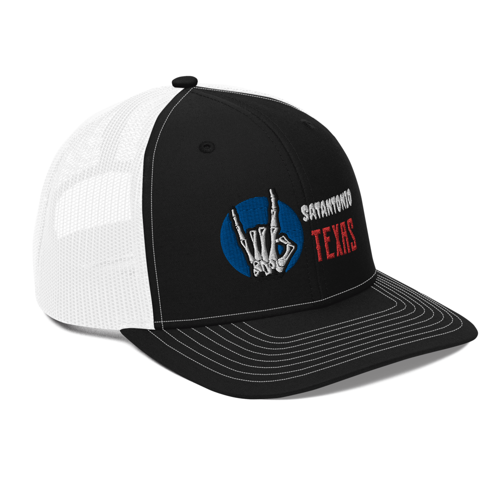 &quot;DOESN&#39;T THE LOGO ON THIS HAT KIND OF LOOK LIKE THE TEXAS FLAG?&quot;