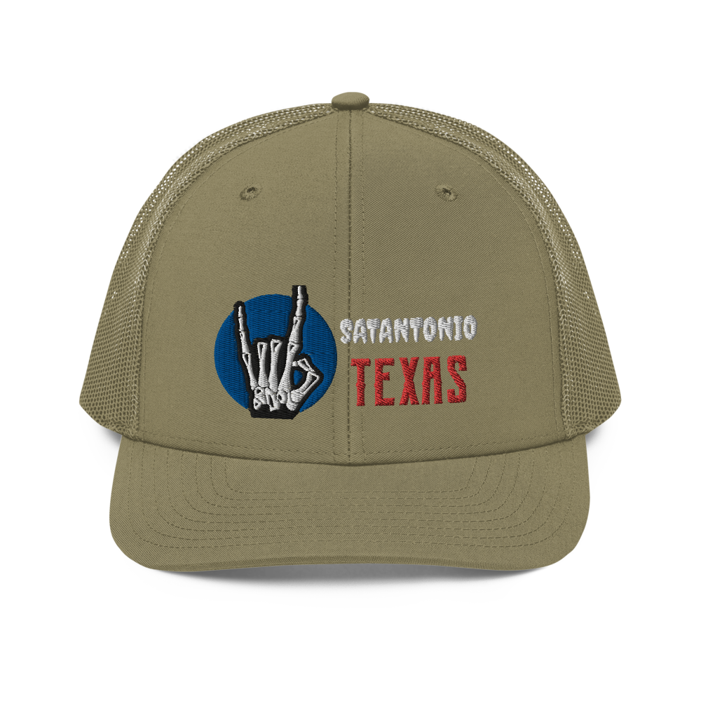 &quot;DOESN&#39;T THE LOGO ON THIS HAT KIND OF LOOK LIKE THE TEXAS FLAG?&quot;